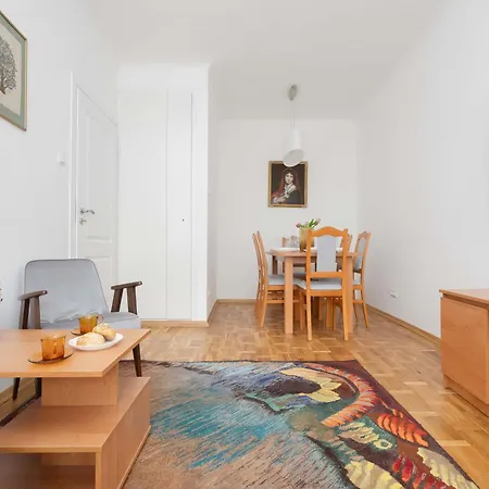 Family For 8 People In Close To The Park By Renters *